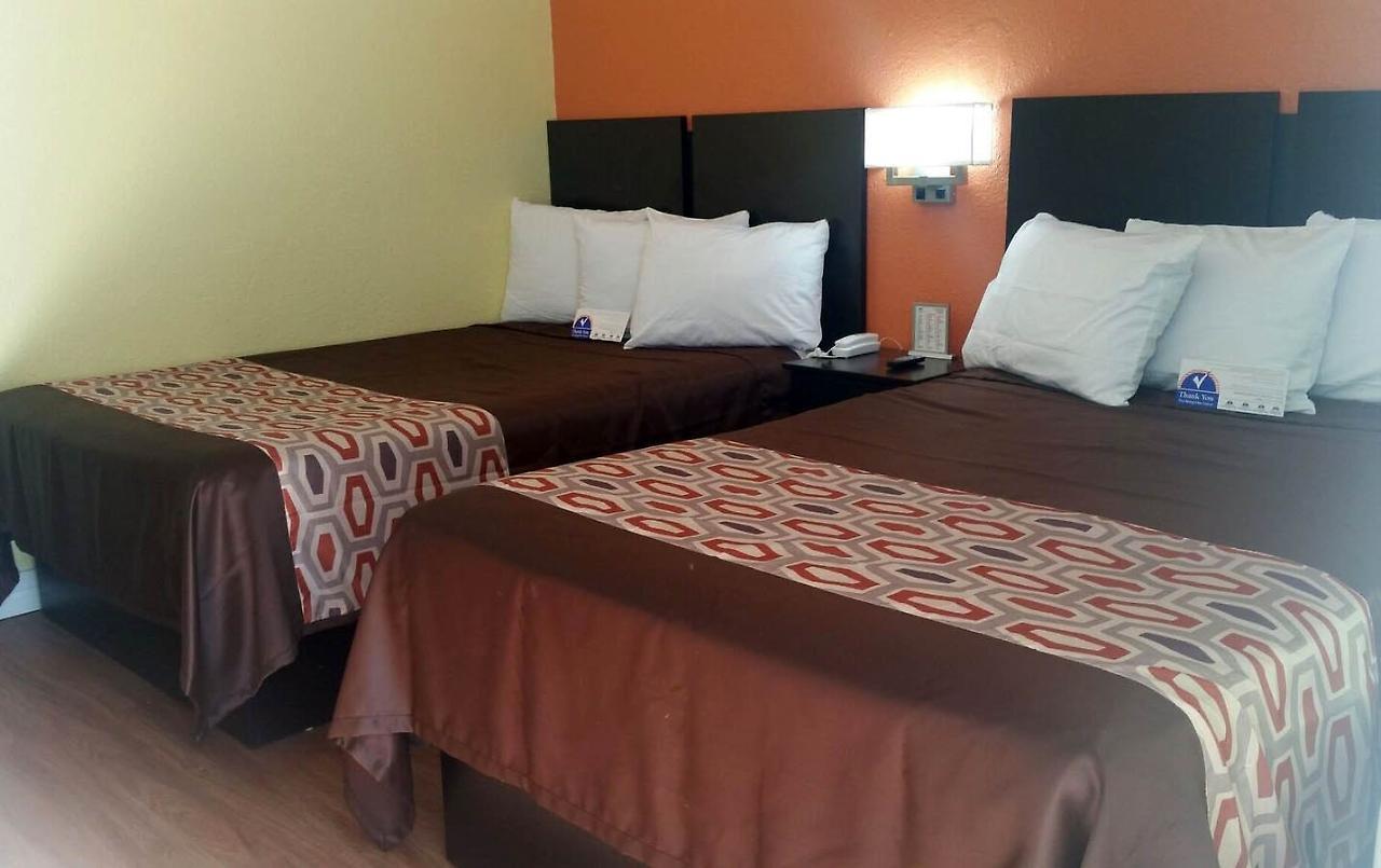 Americas Best Value Inn And Suites Groves Exteriör bild
