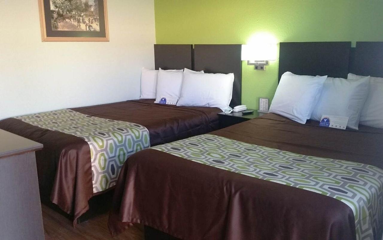 Americas Best Value Inn And Suites Groves Exteriör bild