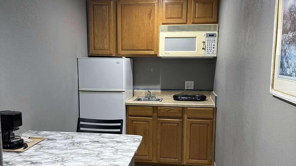 Americas Best Value Inn And Suites Groves Rum bild