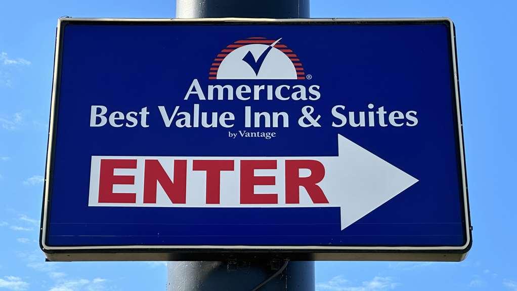 Americas Best Value Inn And Suites Groves Exteriör bild