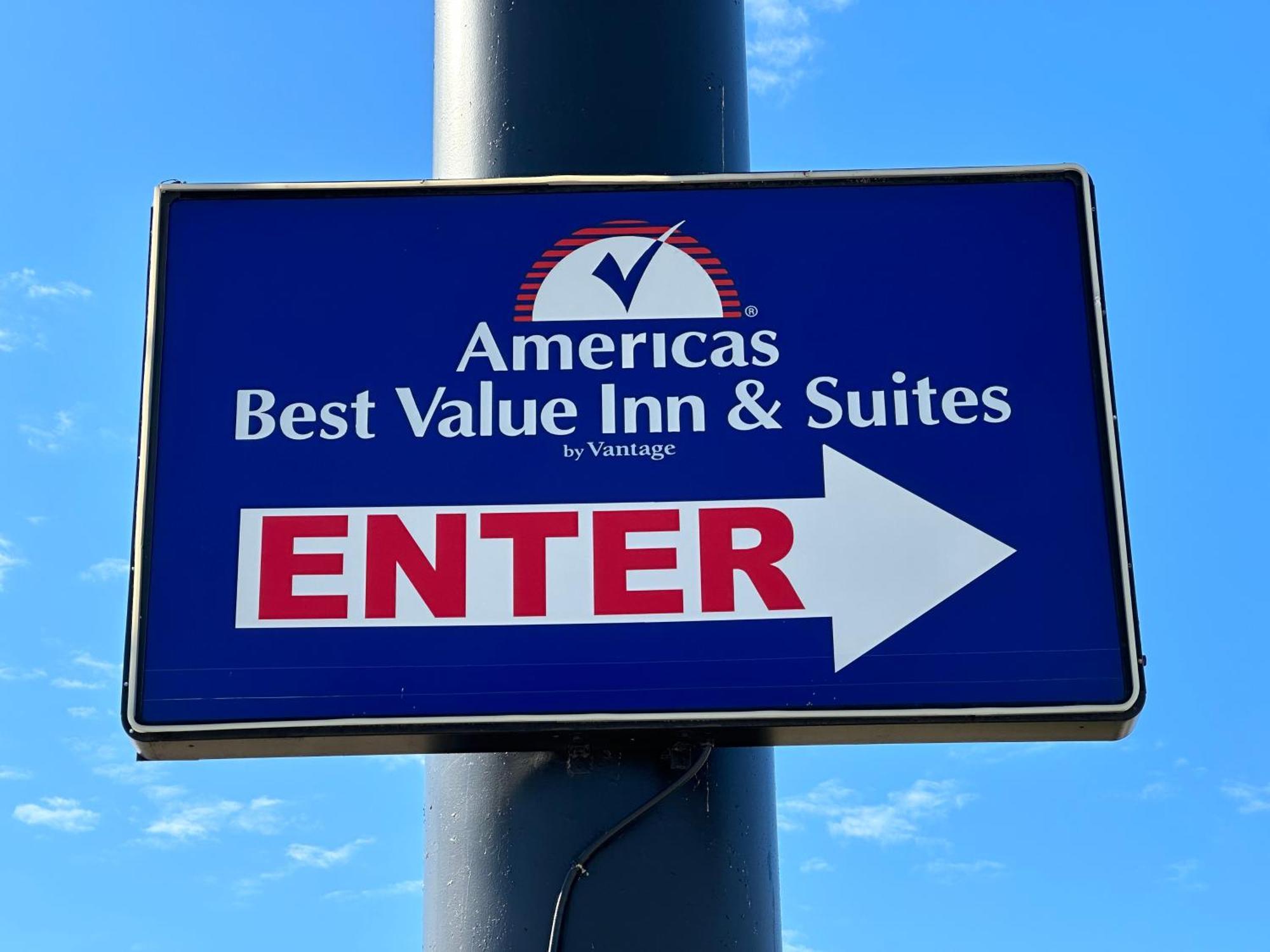 Americas Best Value Inn And Suites Groves Exteriör bild