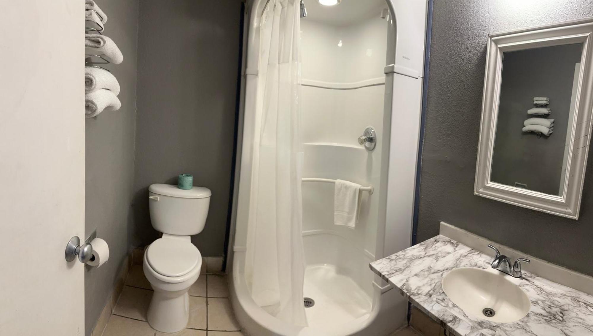 Americas Best Value Inn And Suites Groves Exteriör bild