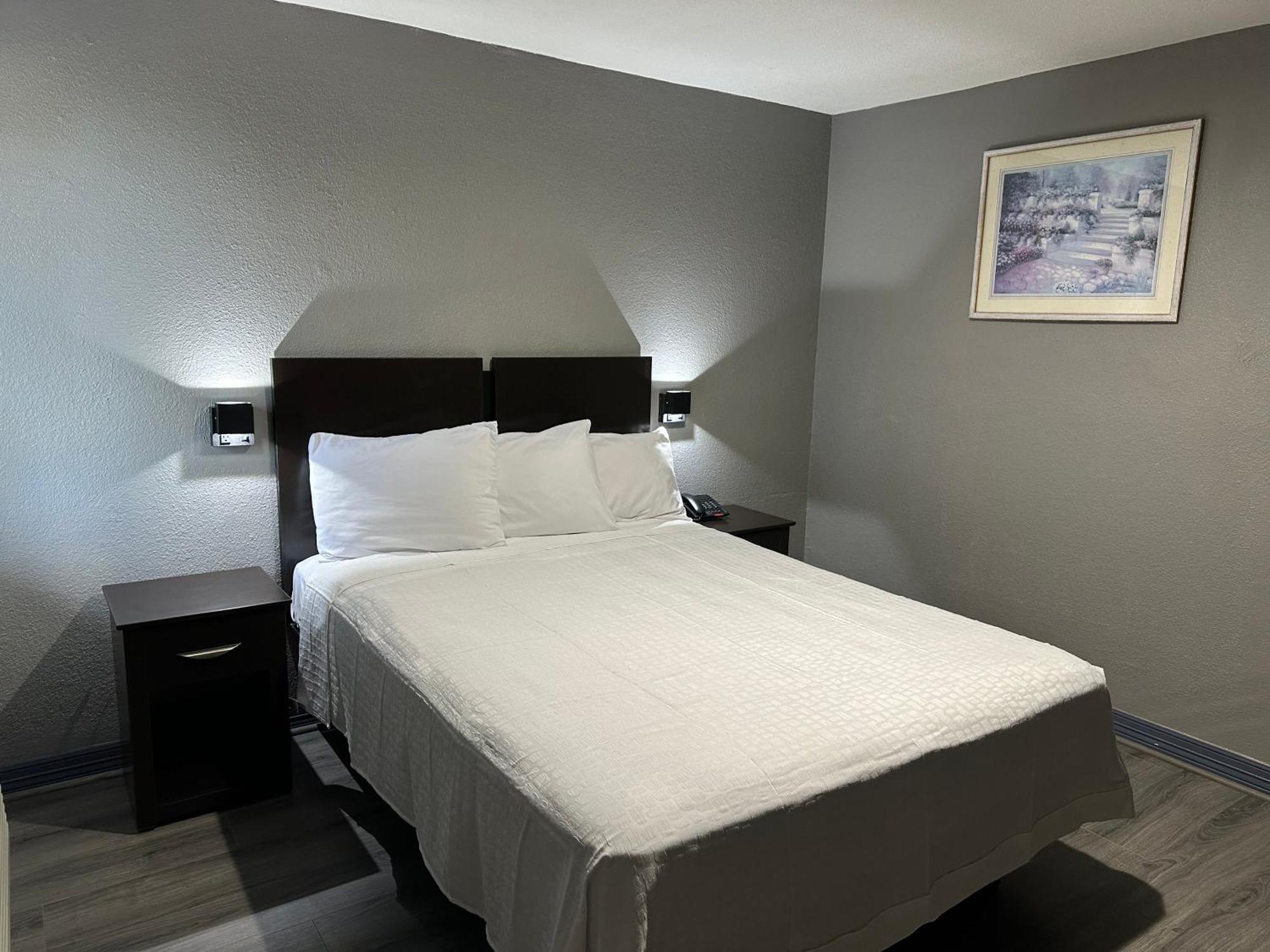 Americas Best Value Inn And Suites Groves Exteriör bild