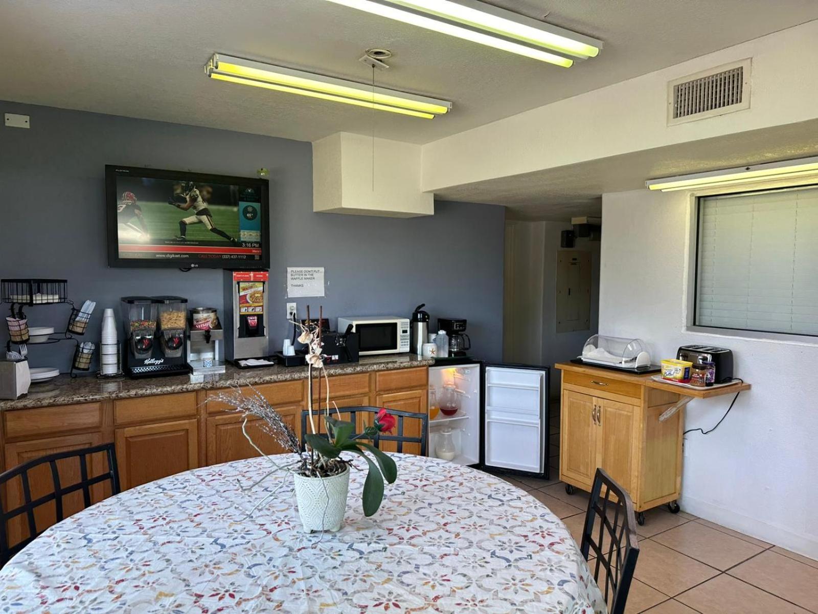 Americas Best Value Inn And Suites Groves Exteriör bild